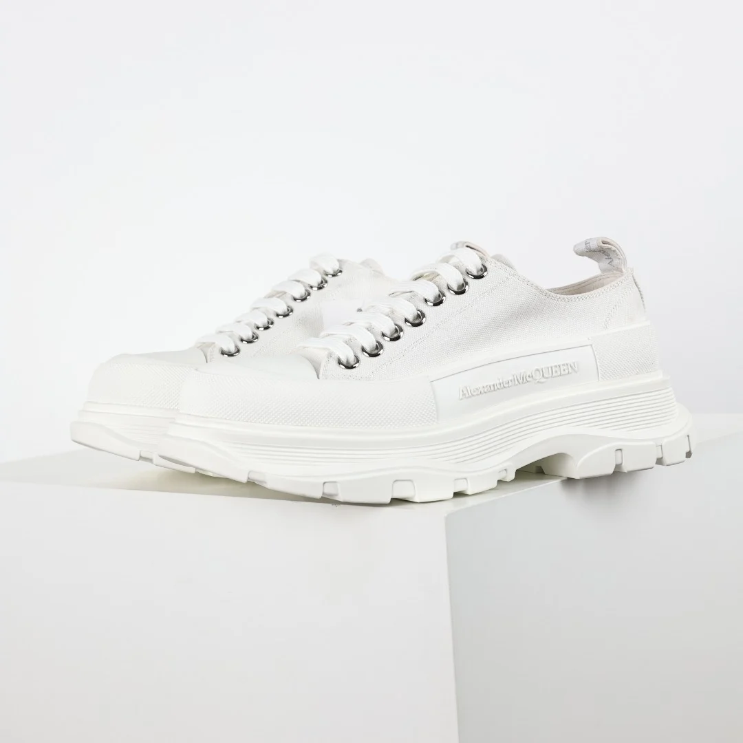 Alexander McQueen Sneaker