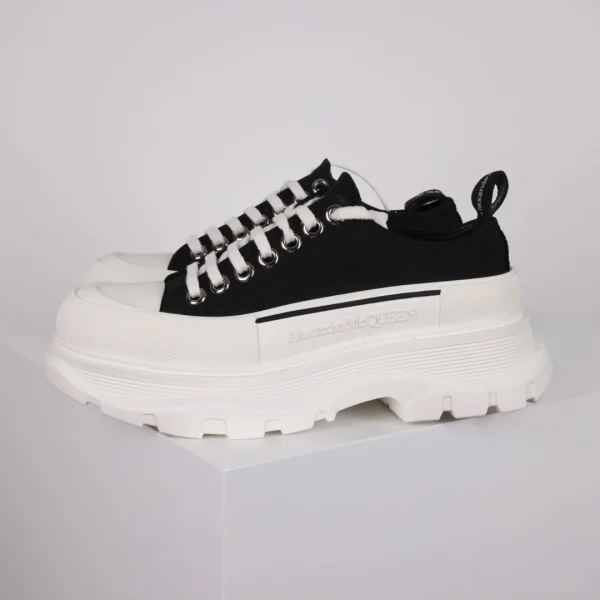 Alexander McQueen Sneaker