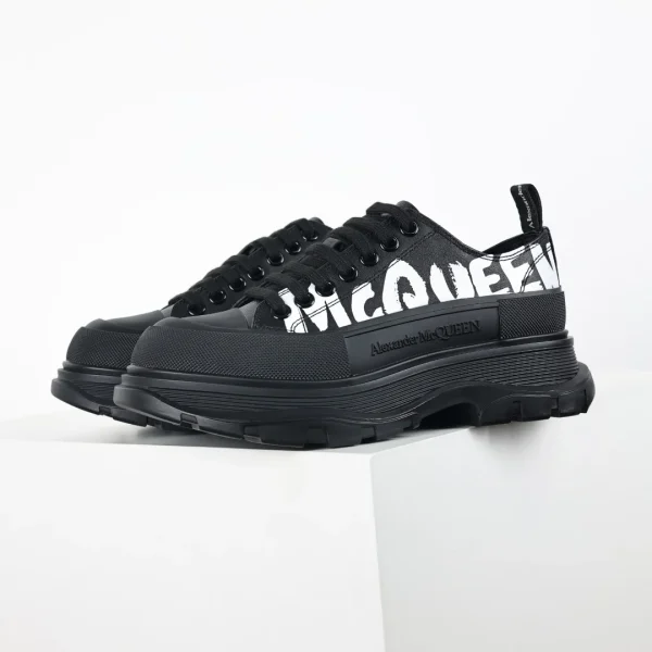 Alexander McQueen Sneaker