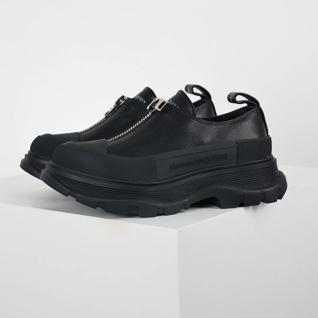 Alexander McQueen Sneaker