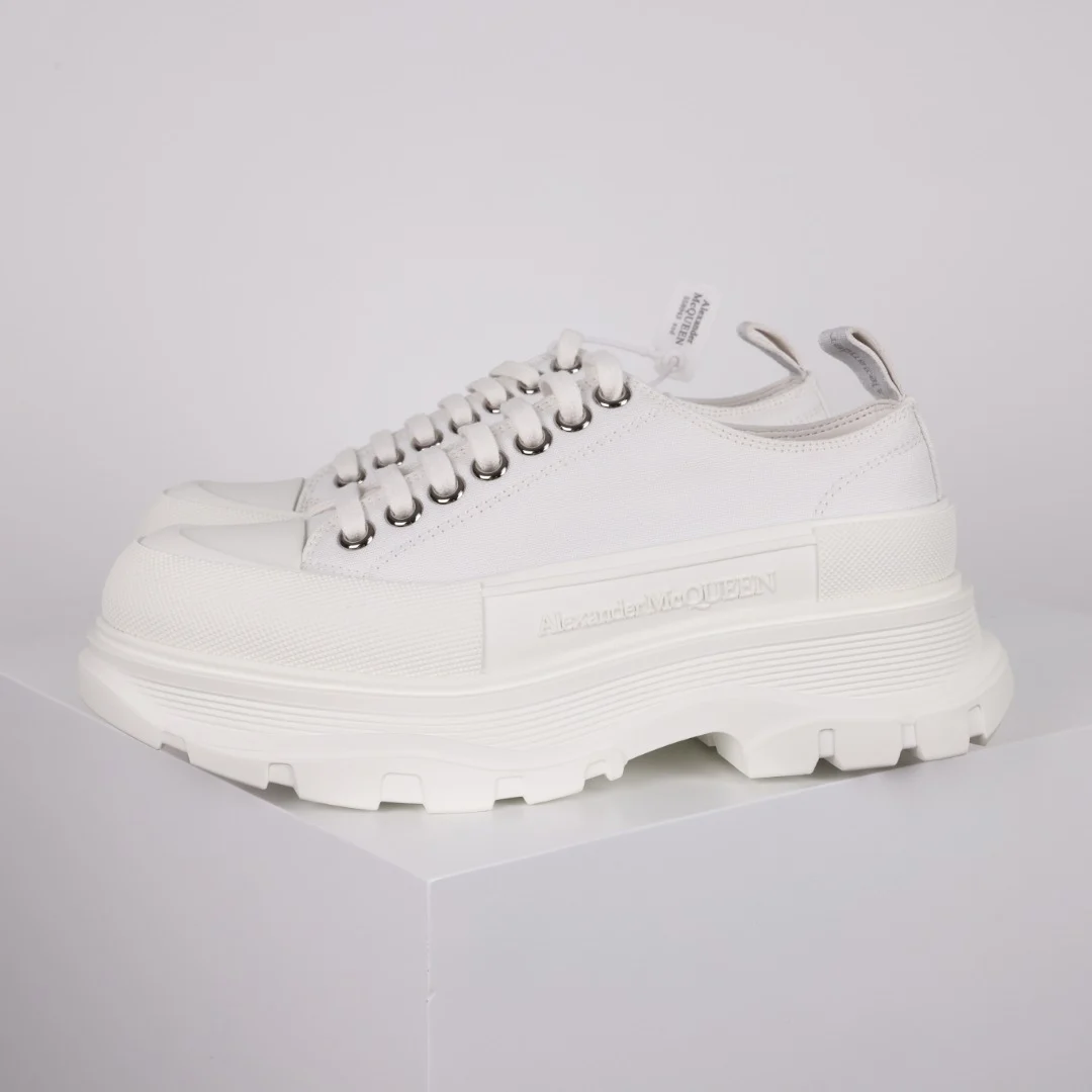 Alexander McQueen Sneaker