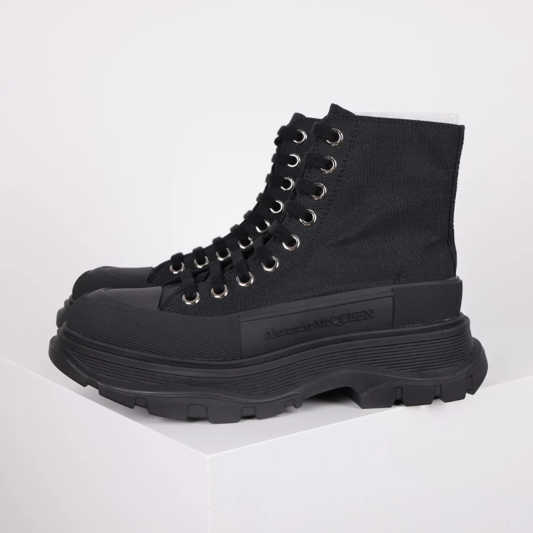 Alexander McQueen Sneaker