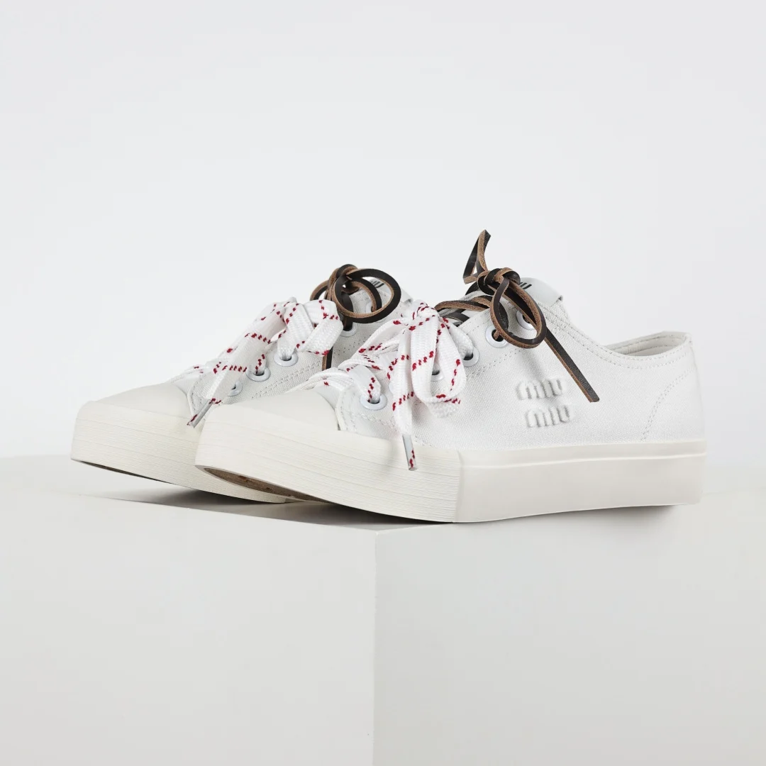 Miu Miu Sneaker