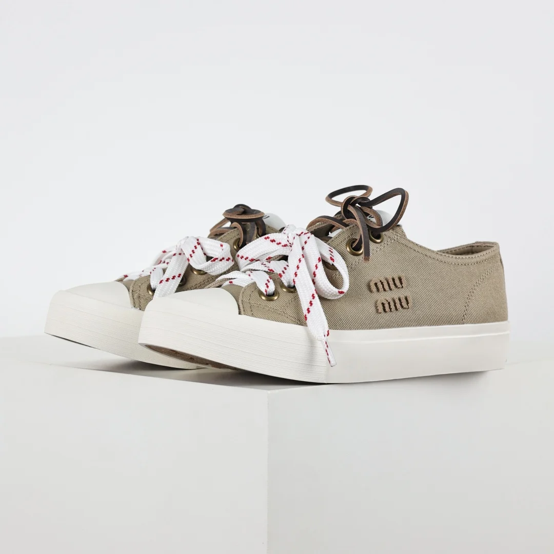 Miu Miu Sneaker