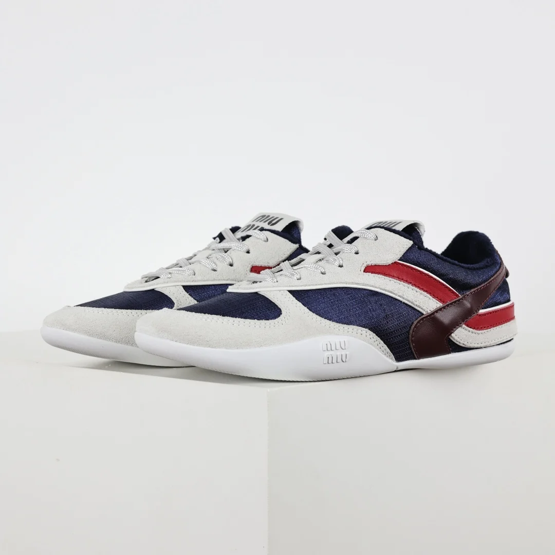 Miu Miu Sneaker