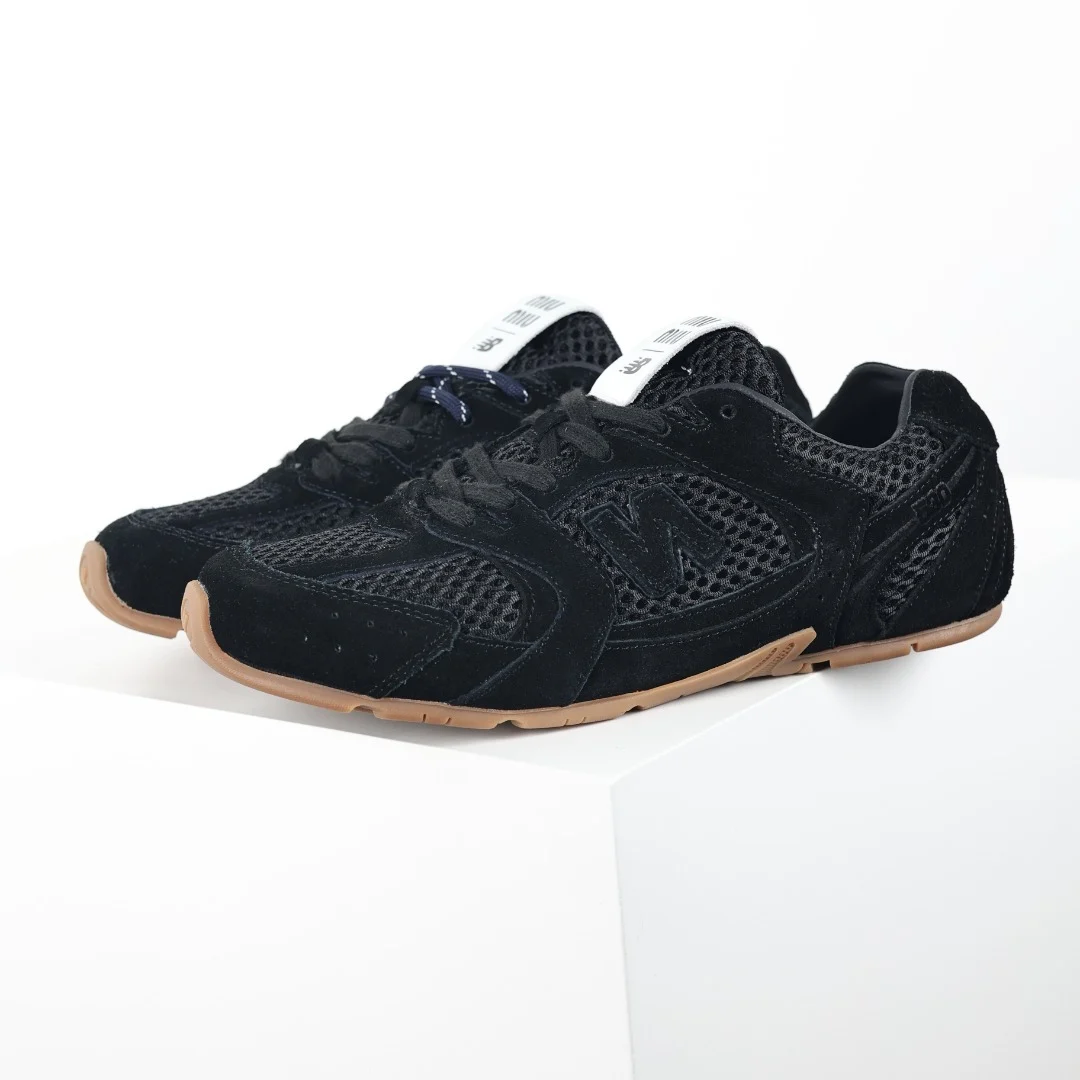 Miu Miu Sneaker