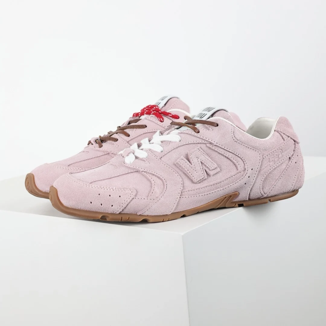 Miu Miu Sneaker