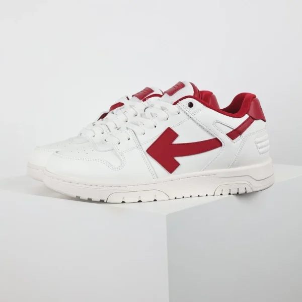 Off-White Sneaker