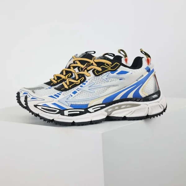 Off-White Sneaker