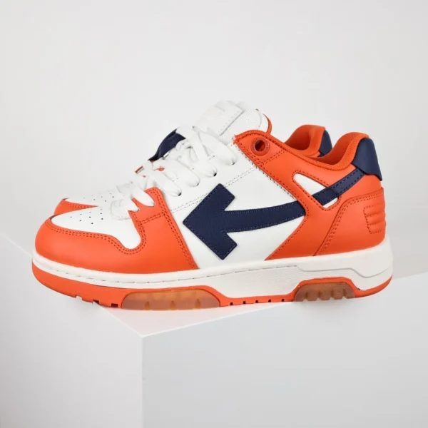Off-White Sneaker