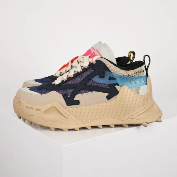Off-White Sneaker